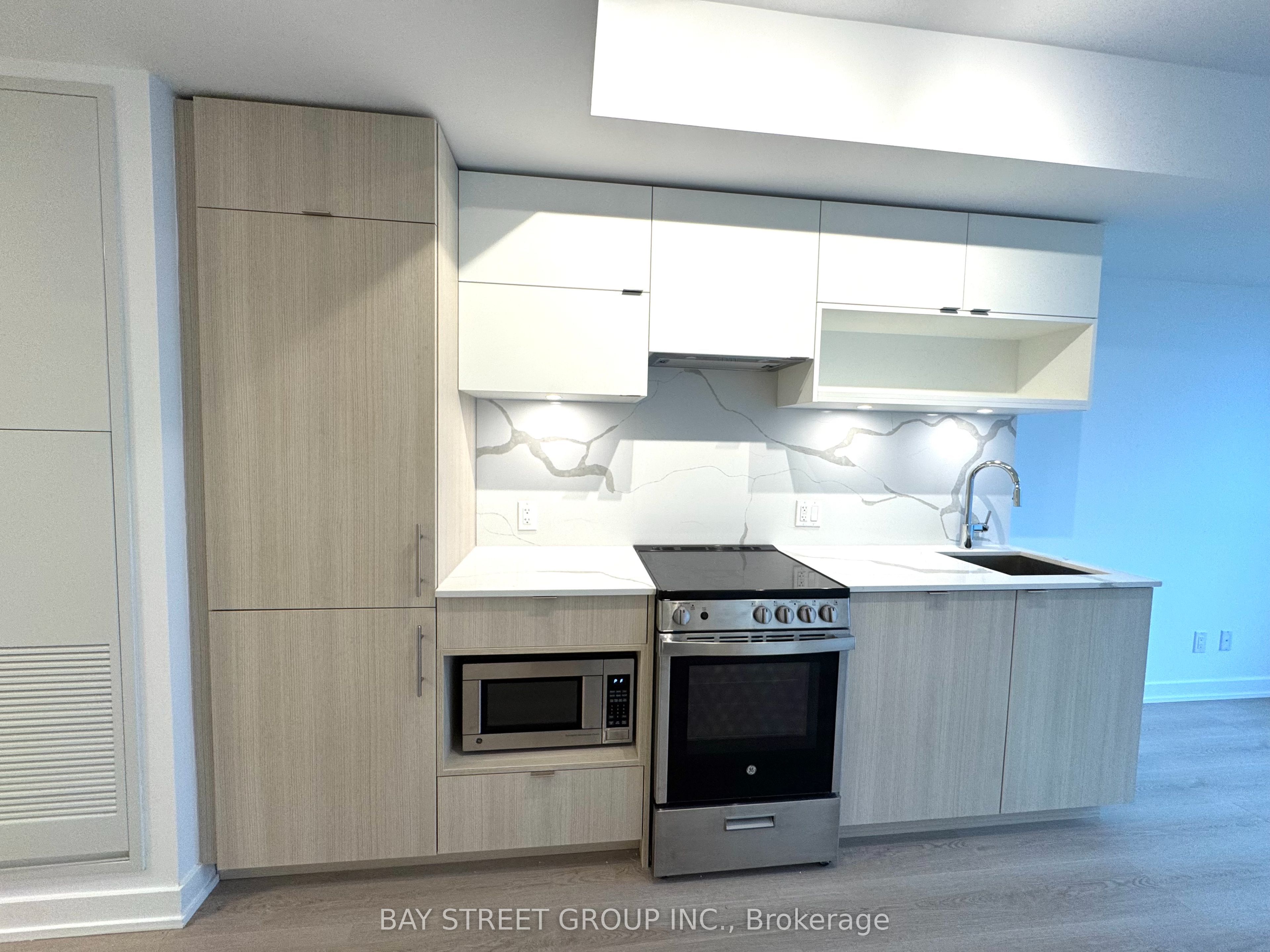 Additional image 3 of 2117-100 Queen Street E, Toronto, ON, M5C 0B5
