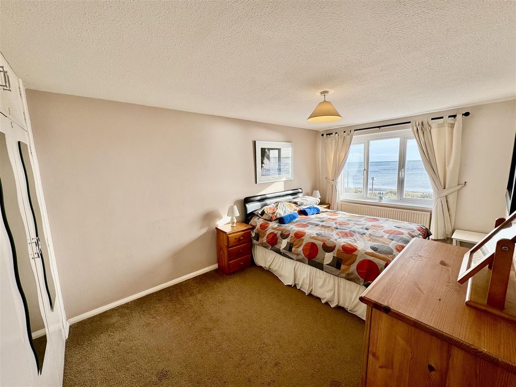 Additional image 20 of 4 bed town house for saleVictoria Parade, Pwllheli LL53