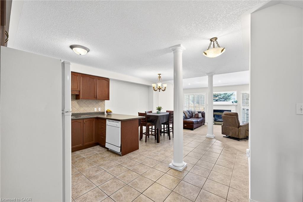 33 Willow Lane, Grimsby, ON, L3M 5P6 photo 5