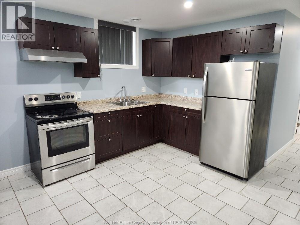 4-839 Assumption , Windsor, ON, N9A3B9 photo 3