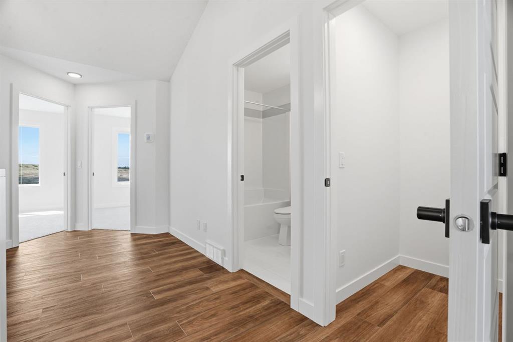 499 Lawthorn Way SE, Airdrie, AB, T4A 3N9 photo 3