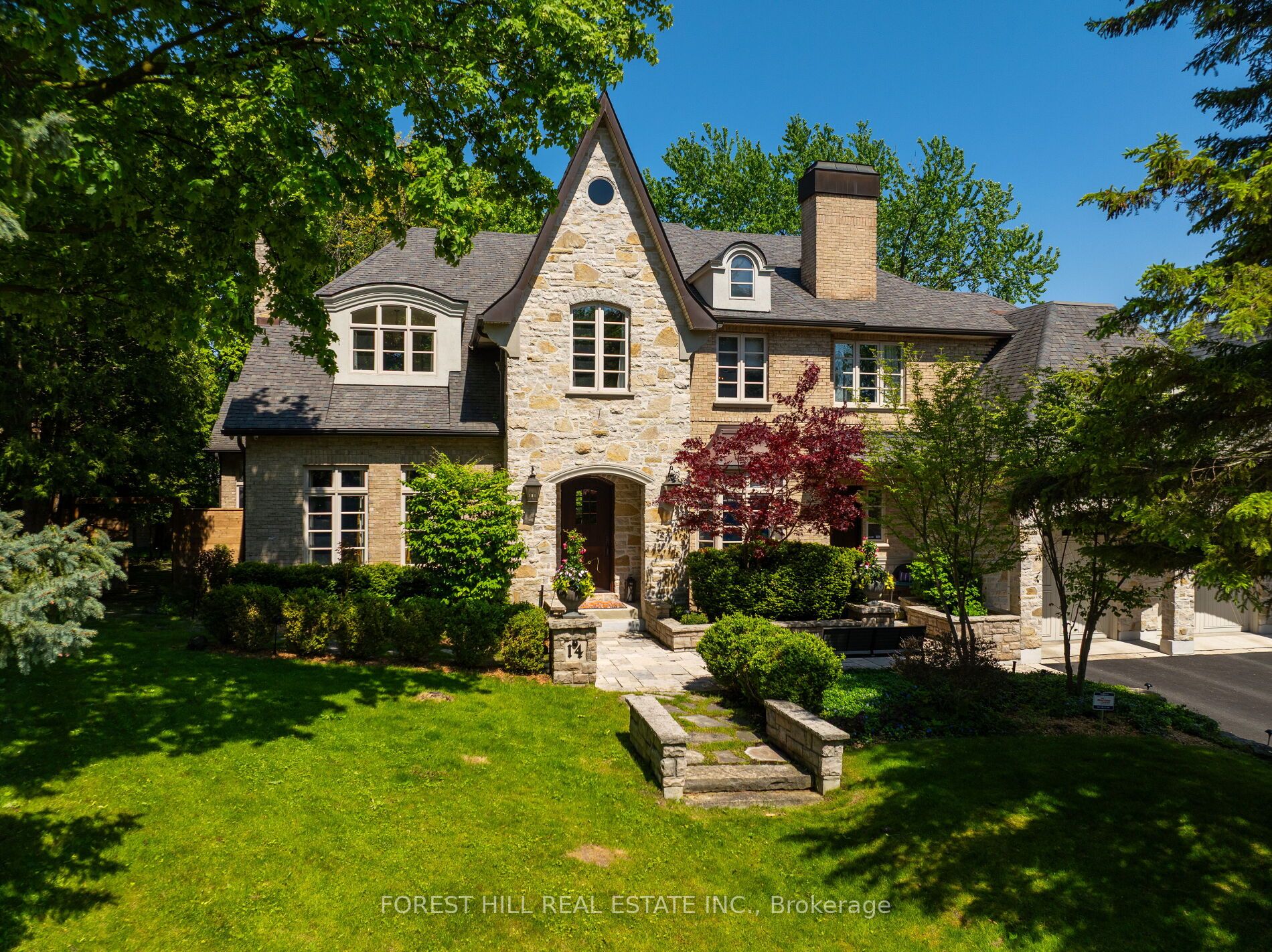 14 Denewood Crescent, Toronto, ON, M3B 1M5 photo 2