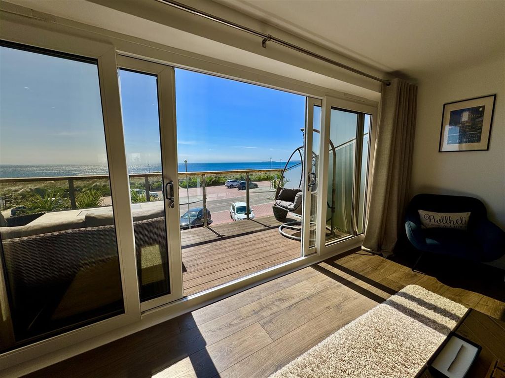 Additional image 8 of 5 bed town house for saleVictoria Parade, Pwllheli LL53