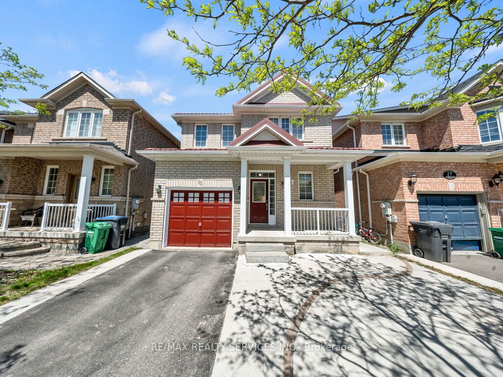 15 Lockburn Crescent, Brampton, ON, L7A 3W7