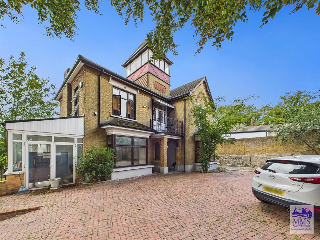 Additional image 5 of 6 bed detached house for saleLondon Road, Strood, Rochester ME2