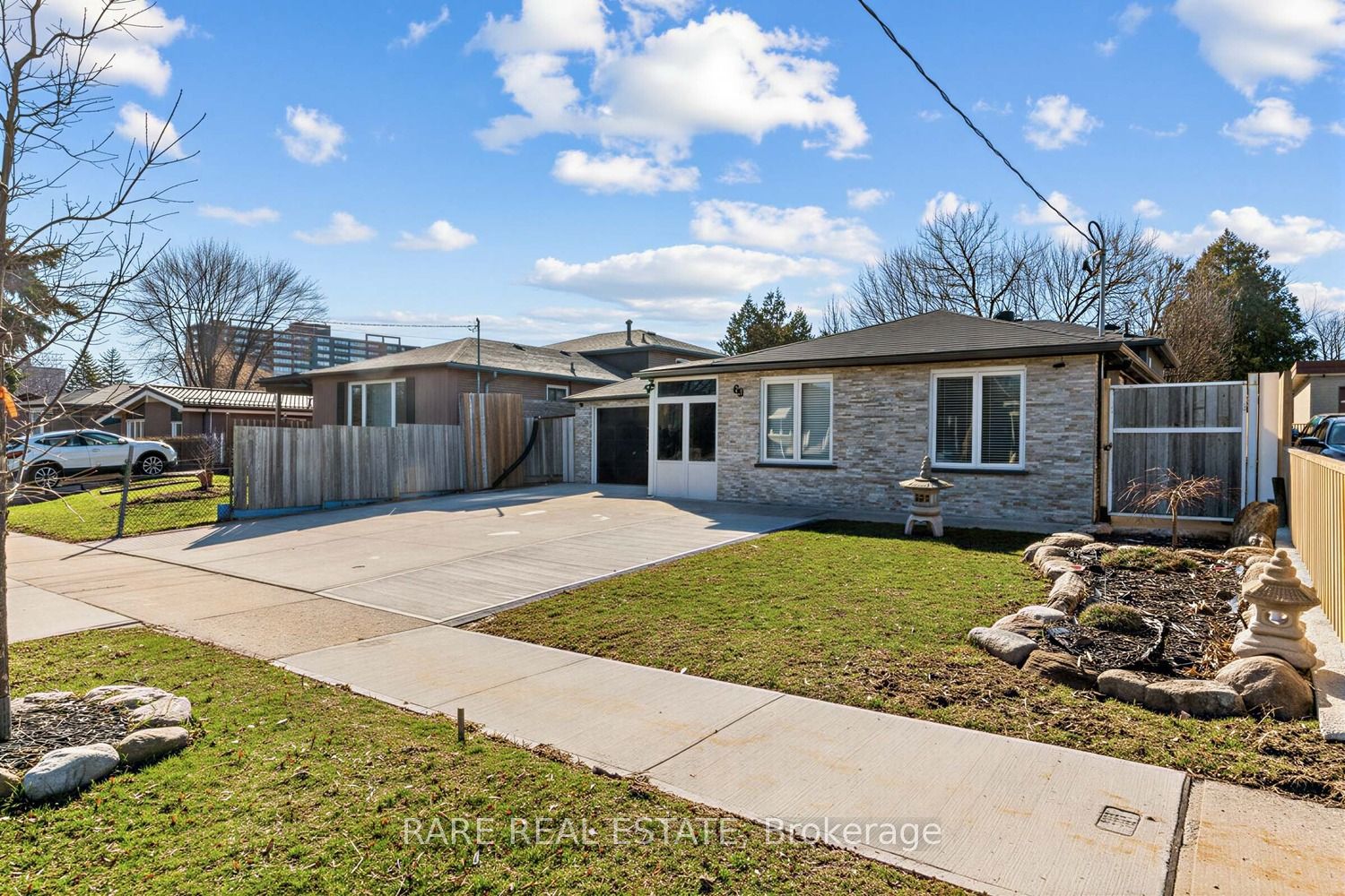 69 Fletcherdon Crescent, Toronto, ON, M3N 1S2 photo 3