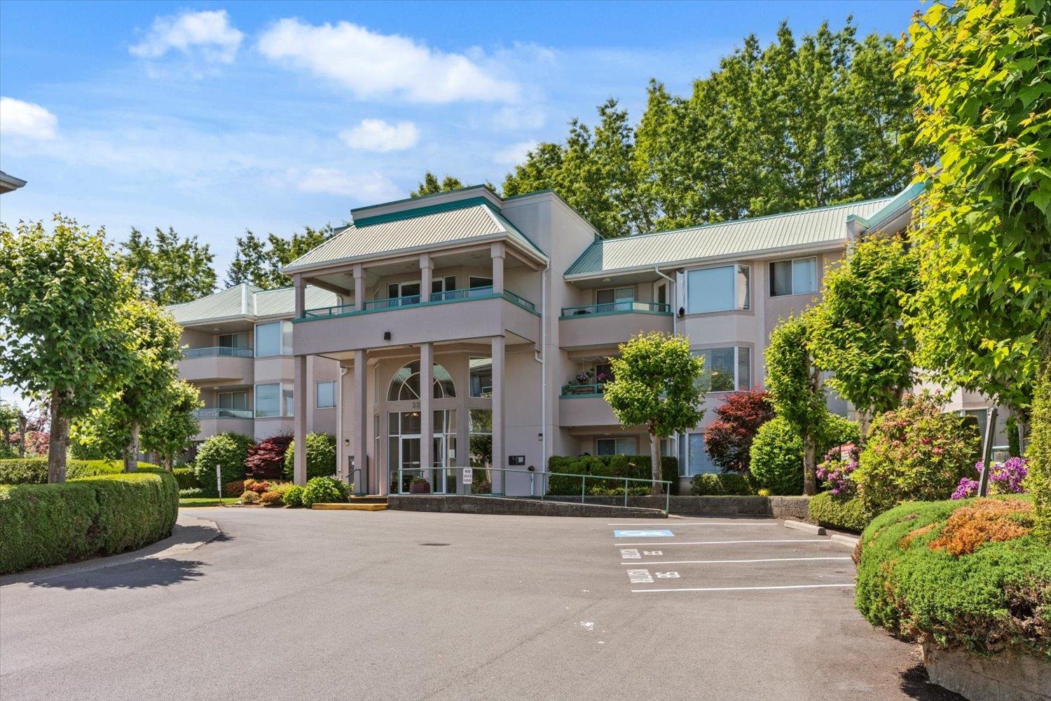 206-33165 Old Yale Road, Abbotsford, BC, V2S 2J4