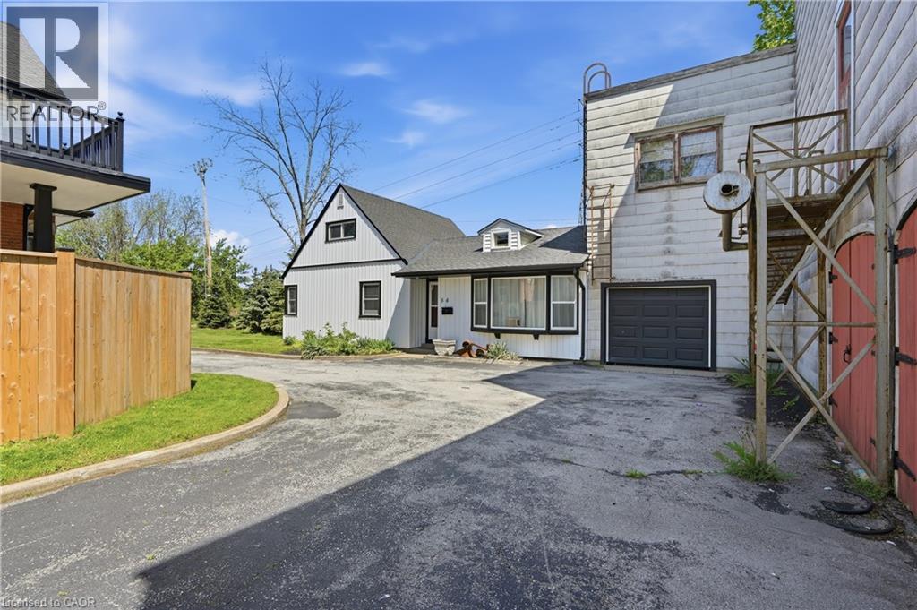 50 Park Road North, Grimsby, ON, L3M2P3 photo 4