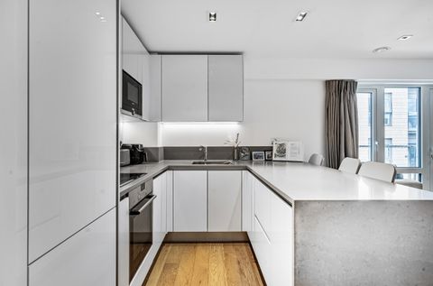 Longfield Avenue, Ealing W5