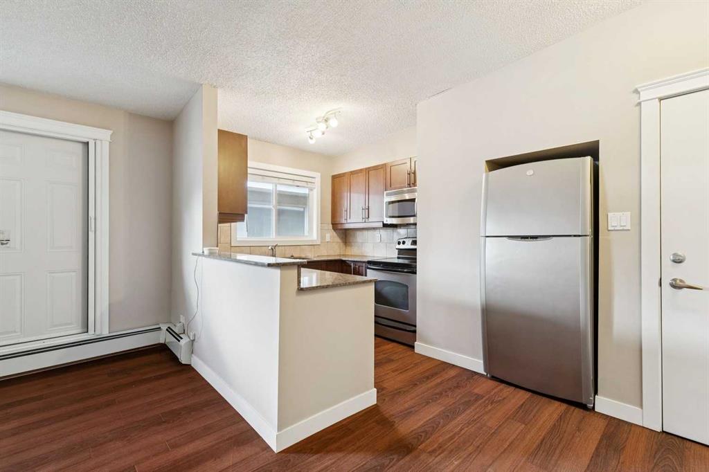 4-605 67 Avenue SW, Calgary, AB, T2V0M3