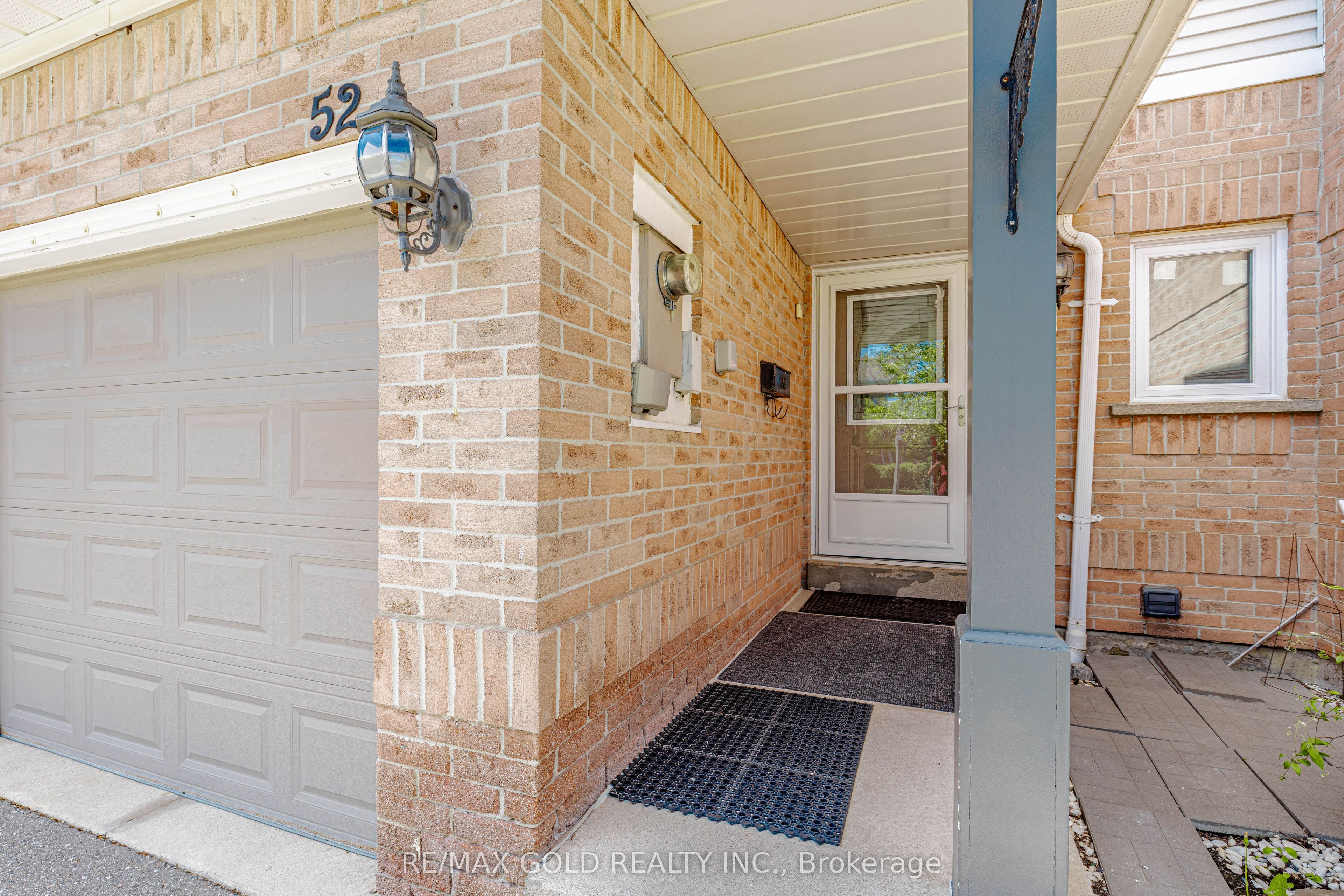 Additional image 3 of 52 Wickstead Court, Brampton, ON, L6R 1N8
