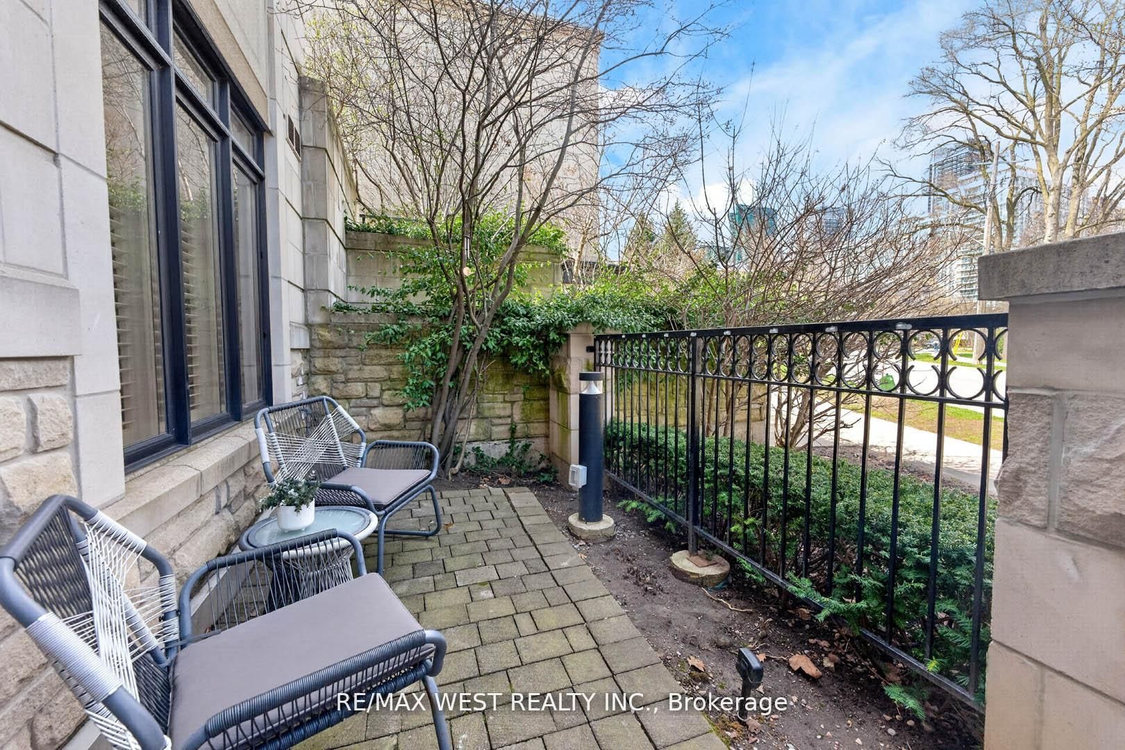 Additional image 6 of TH 11-7 Oakburn Crescent, Toronto, ON, M2N 2T5