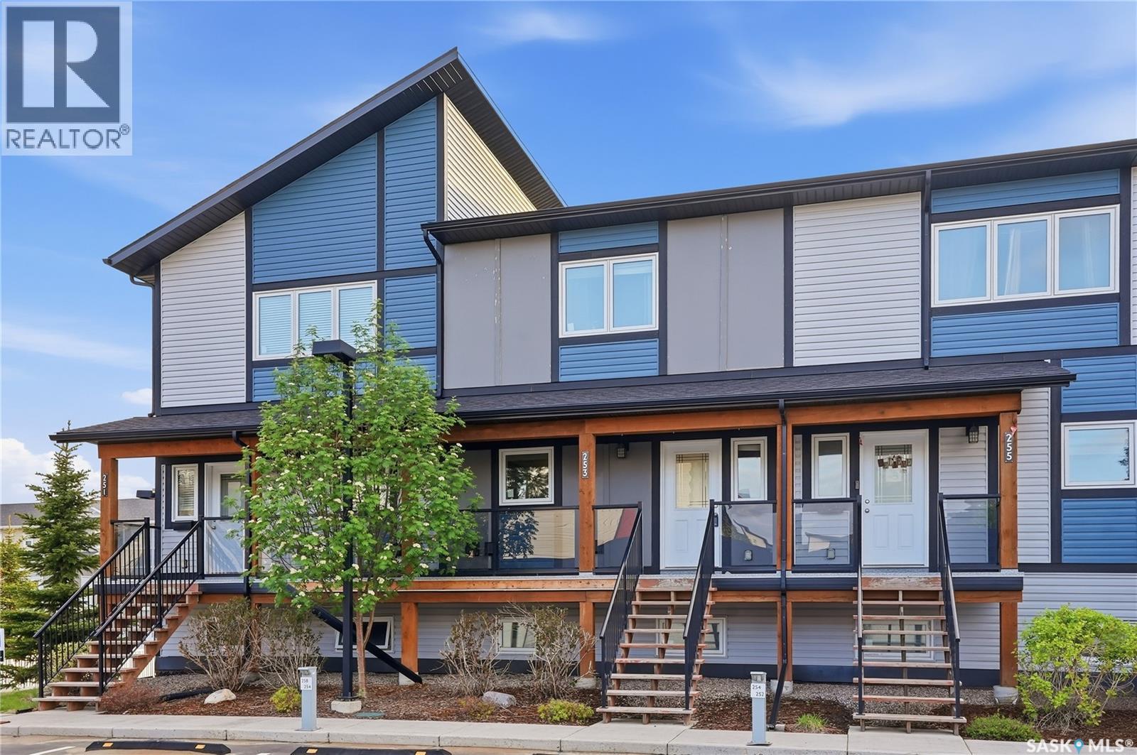 253-250 Akhtar Bend, Saskatoon, SK, S7W0W4