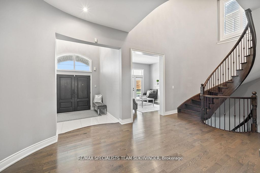 Additional image 3 of 34 Burlwood Road, Brampton, ON, L6P 4E8