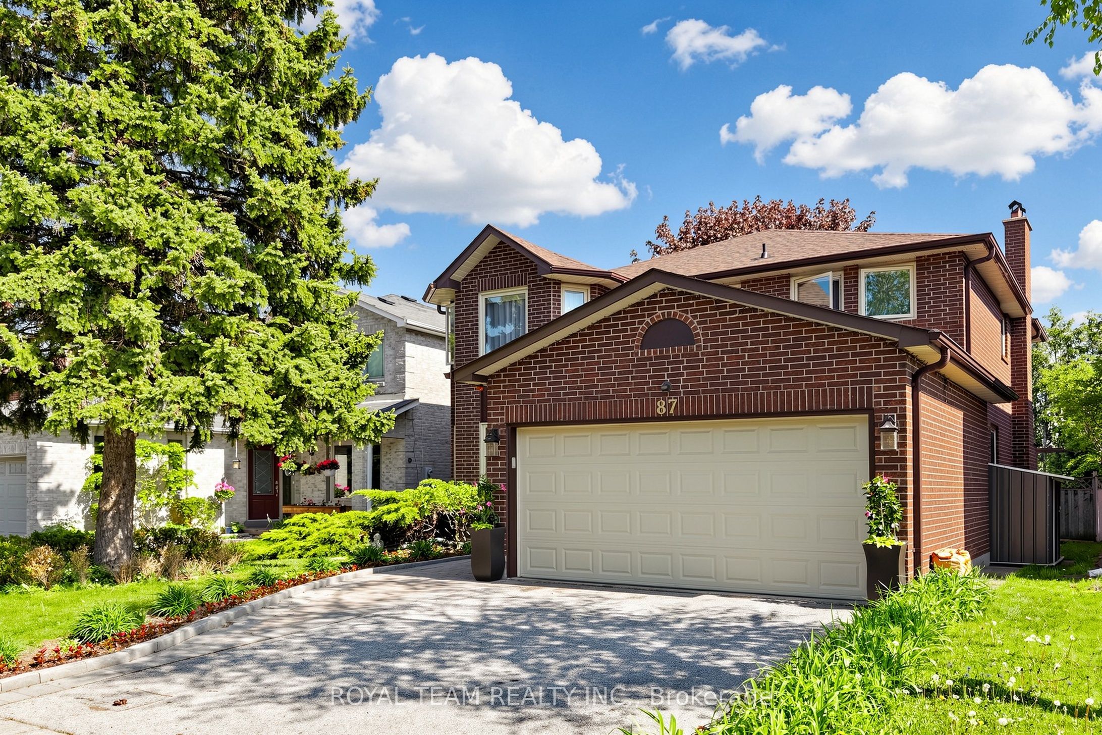 87 Mccallum Drive, Richmond Hill, ON, L4C 7T6 photo 2