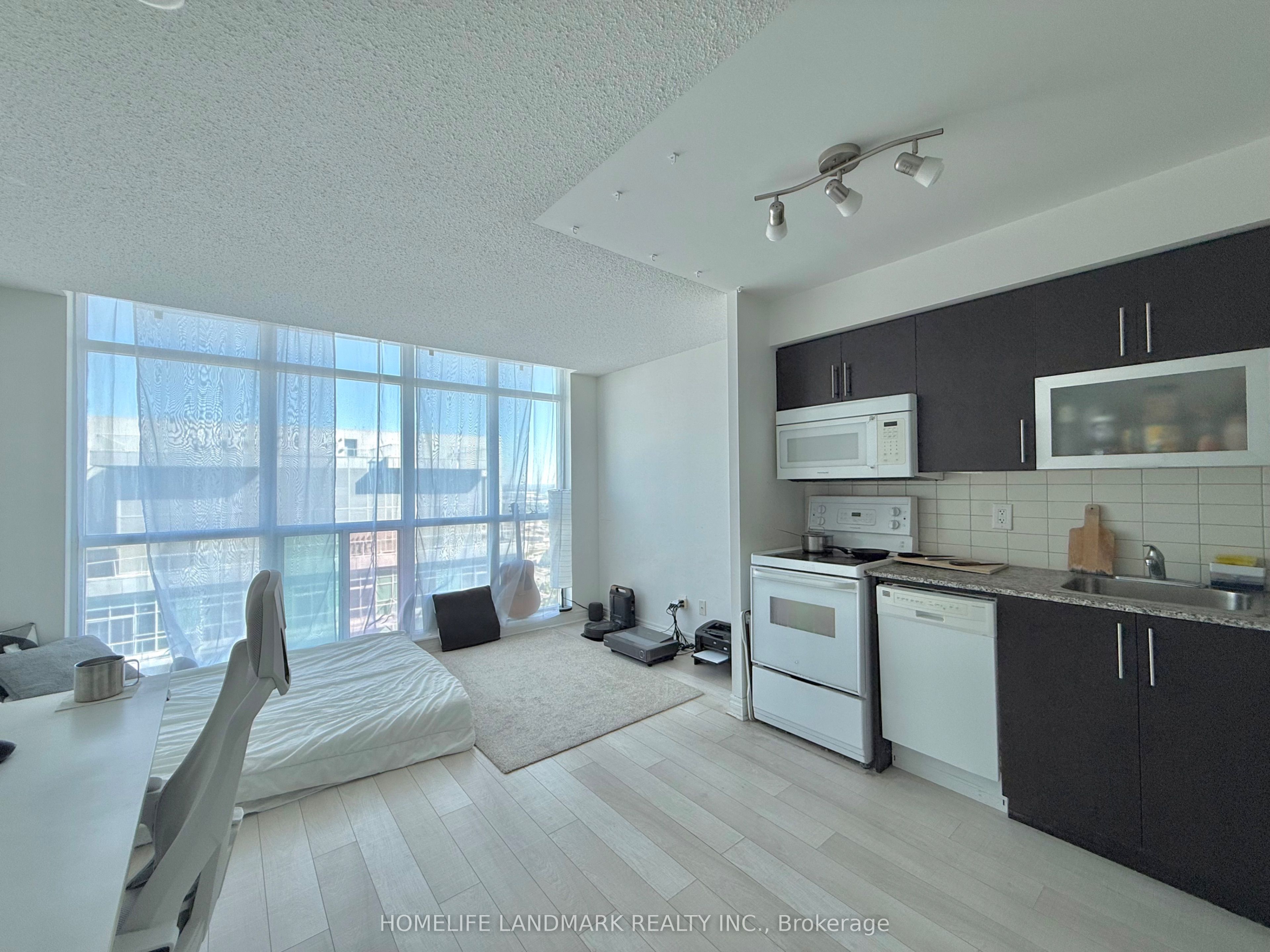 Additional image 2 of 3905-50 Town Centre Court, Toronto, ON, M1P 0A9