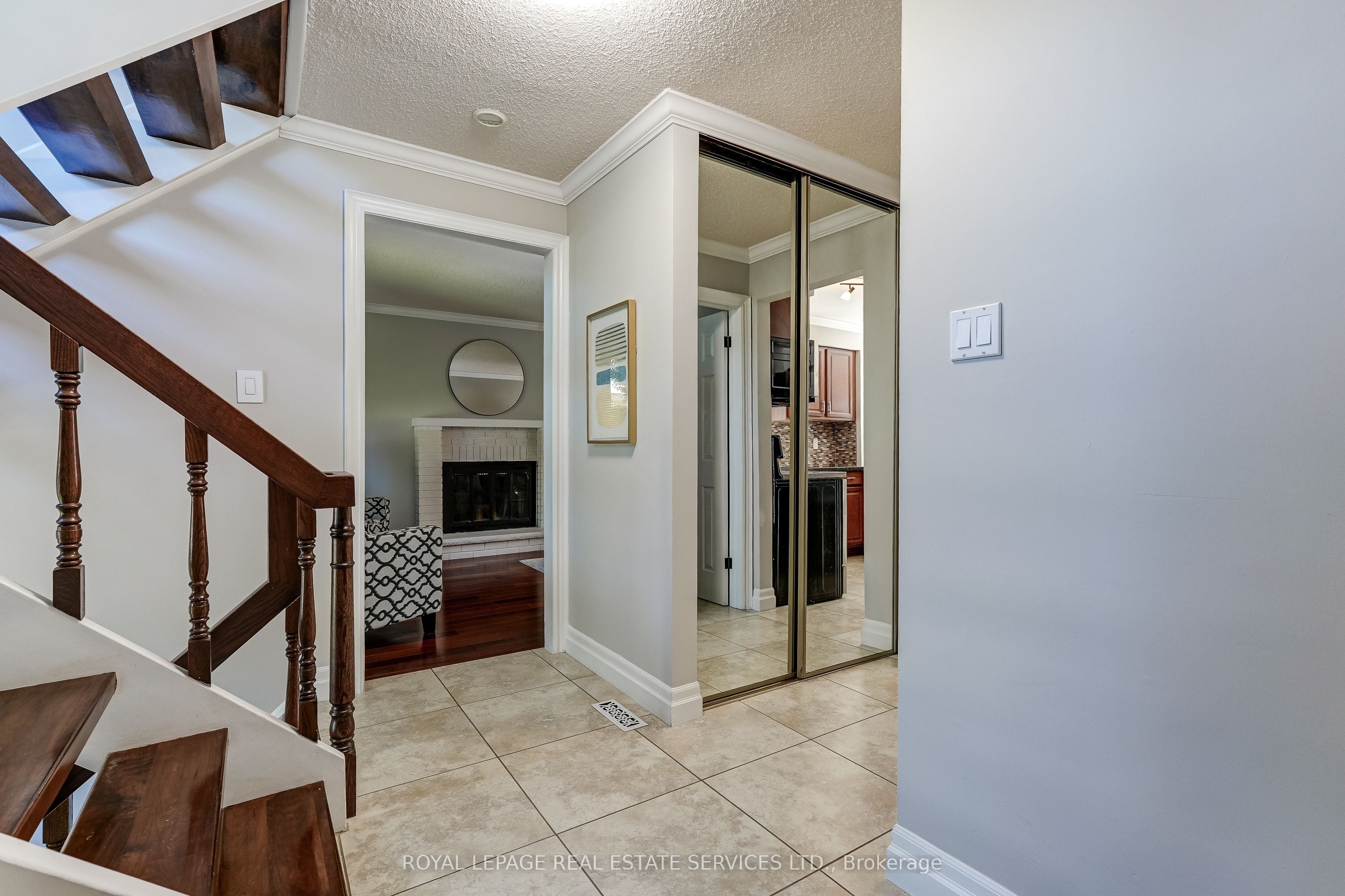 Additional image 6 of 41-41 Neuchatel Place, Mississauga, ON, L5N 6A7