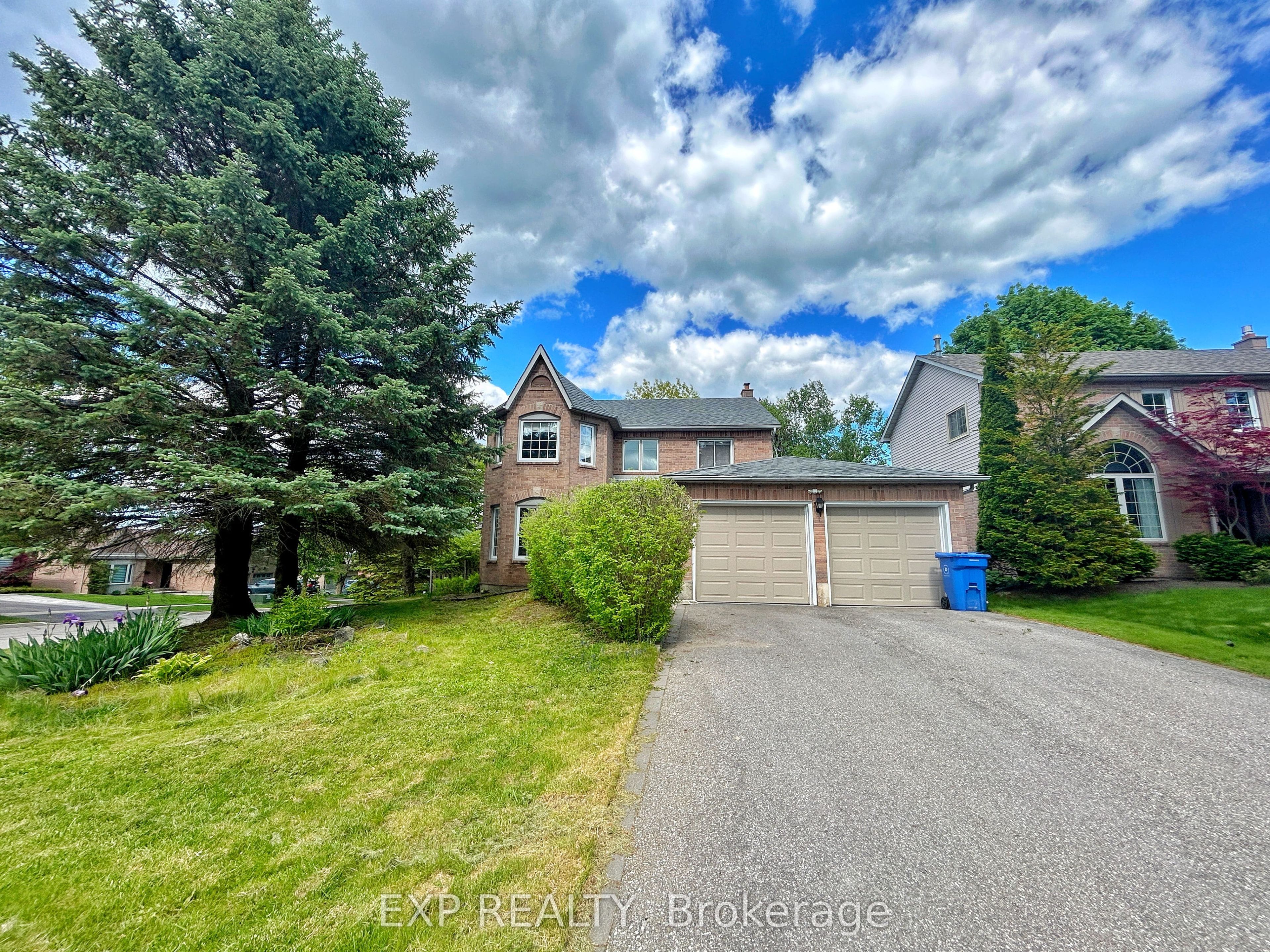 23 Haskell Crescent, Aurora, ON, L4G 5T4