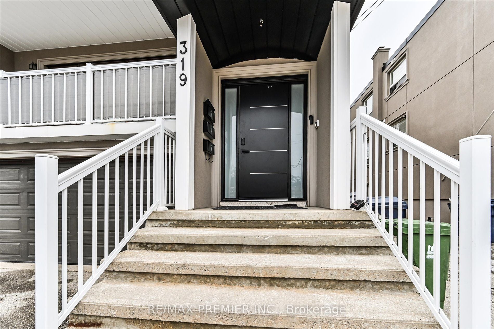 #3-319 Wilmington Avenue, Toronto, ON, M3H 5K9