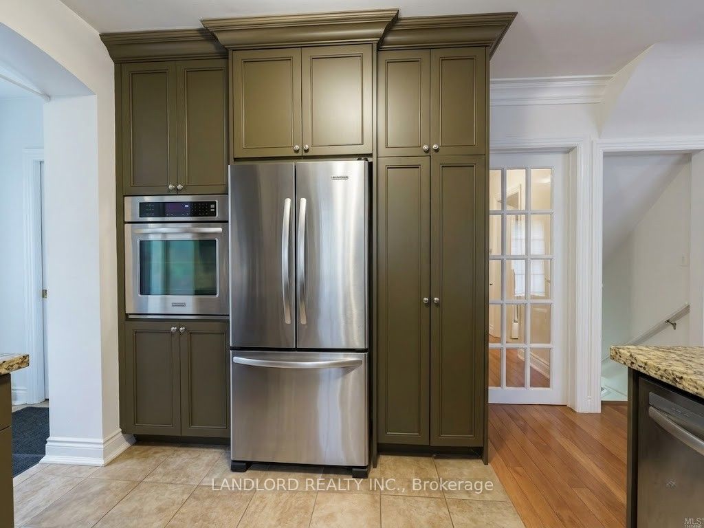 5 Lanbrooke Avenue, Toronto, ON, M2R 2C5 photo 4