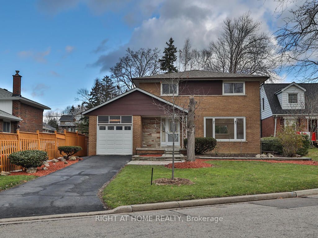 9 Allister Avenue, Toronto, ON, M1M 3K7 photo 2