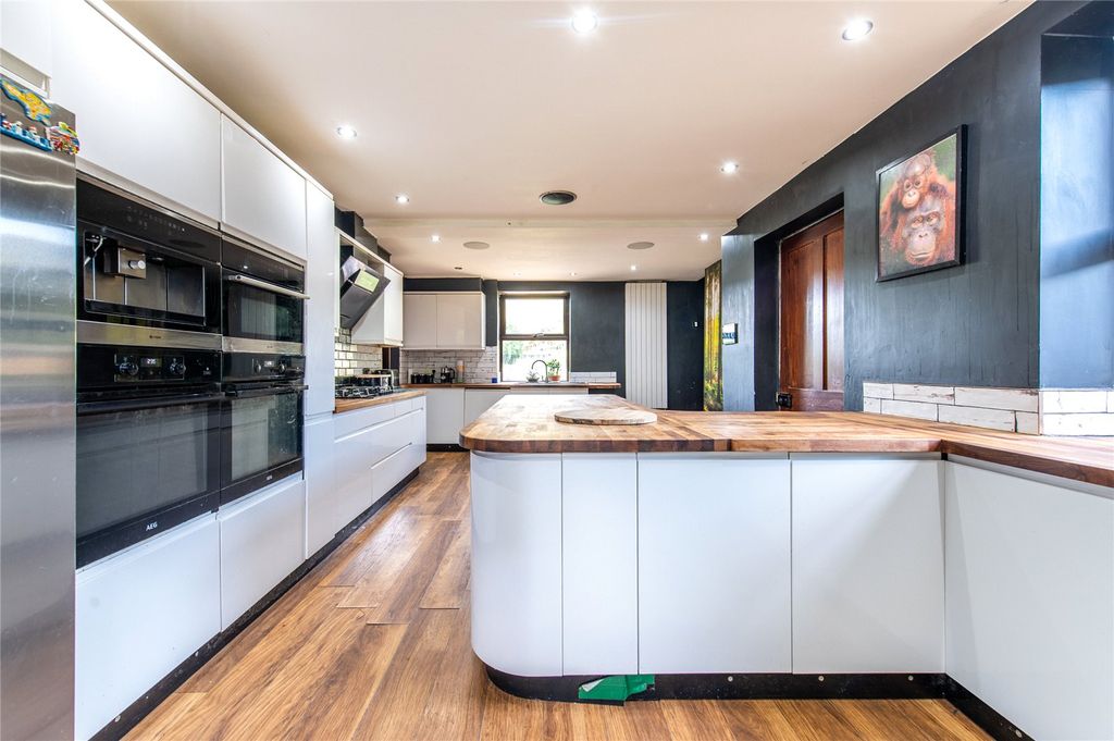 Additional image 2 of 5 bed detached house for saleMaidstone Road, Rochester, Kent ME1