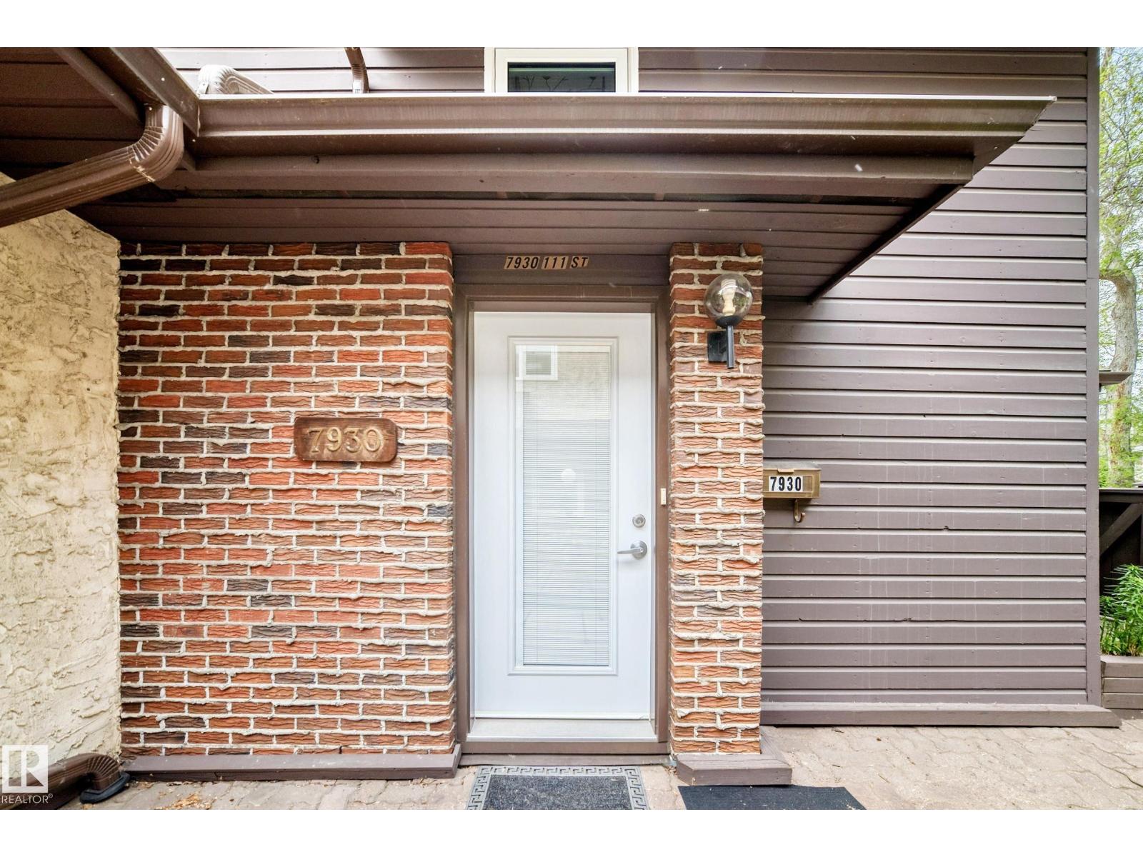 7930 111 Street NW, Edmonton, AB, T6G2R2 photo 4