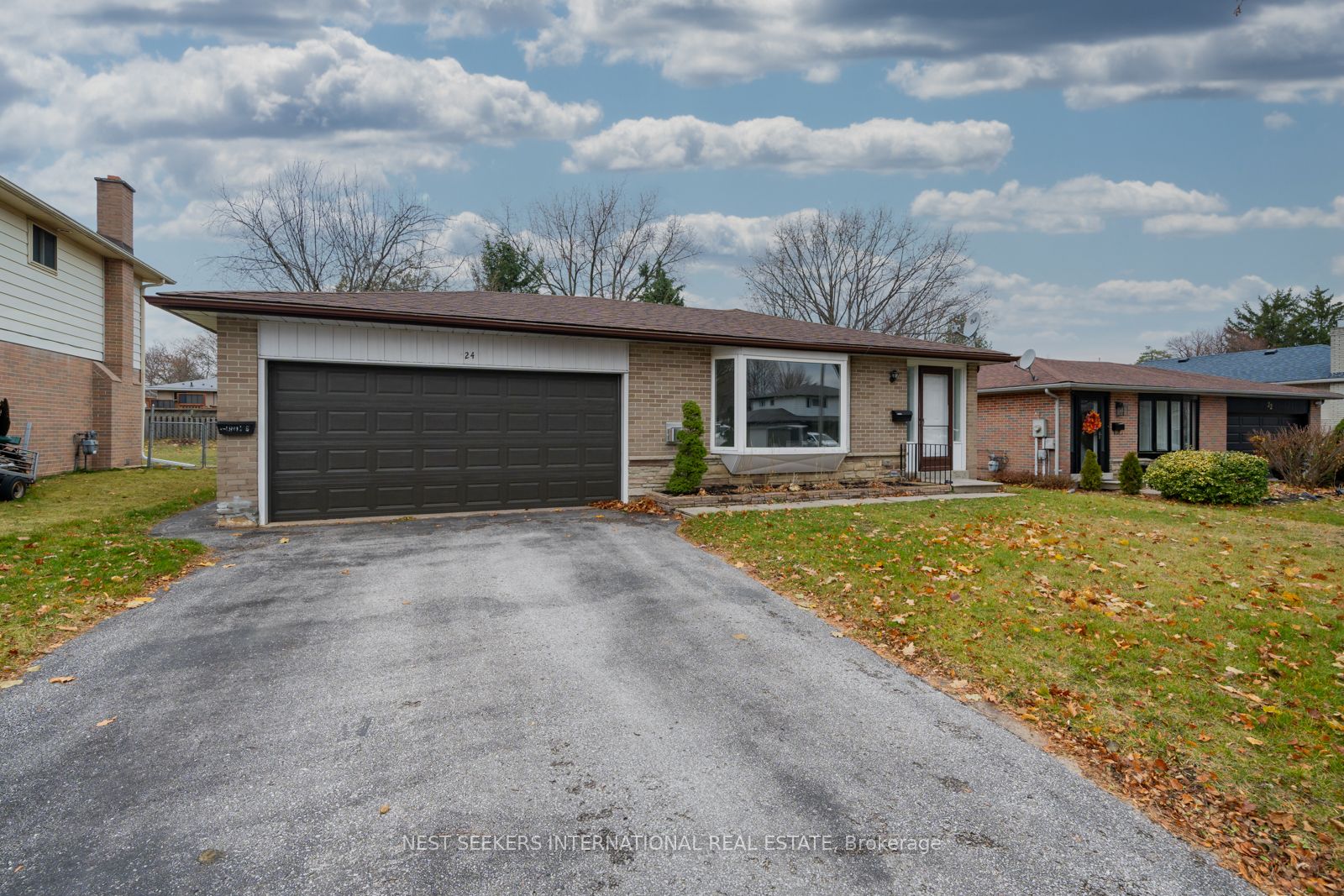 24 Thorncrest Road, Barrie, ON, L4N 3P9 photo 2