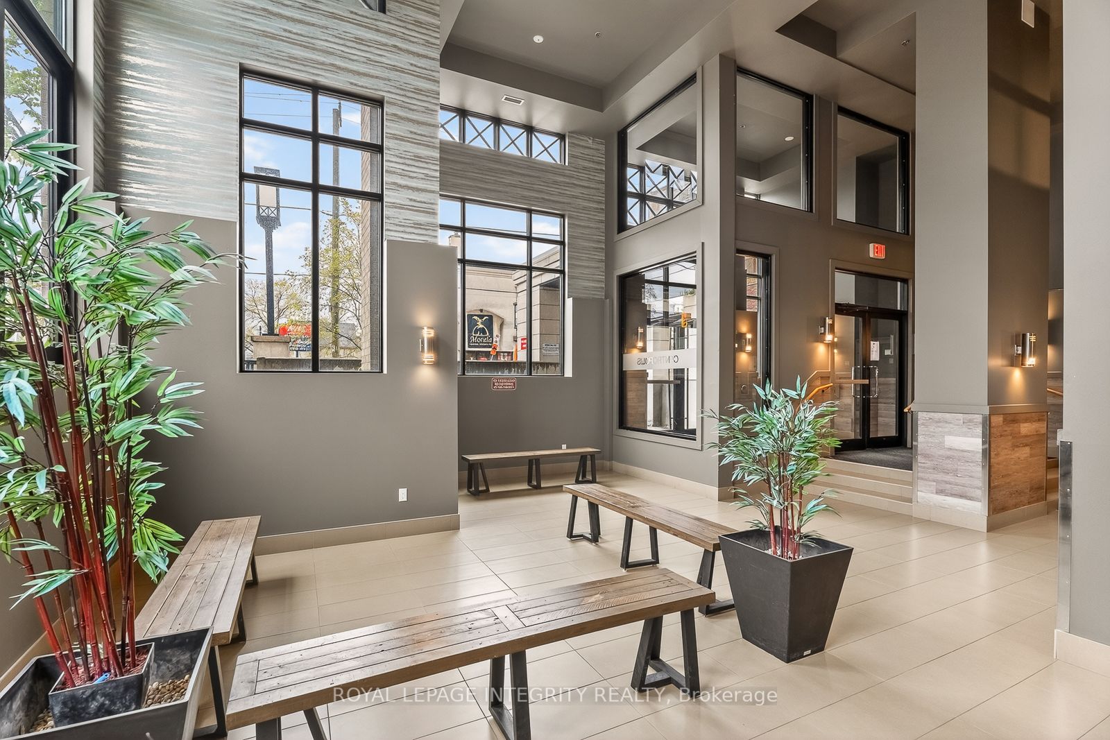 506-429 Kent Street, Ottawa, ON, K2P 1B5 photo 5