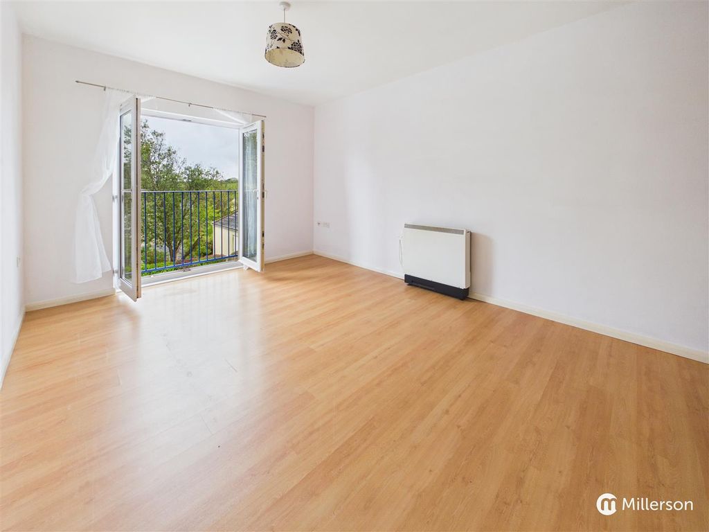 Additional image 2 of 1 bed flat for saleTreleigh Avenue, Redruth TR15