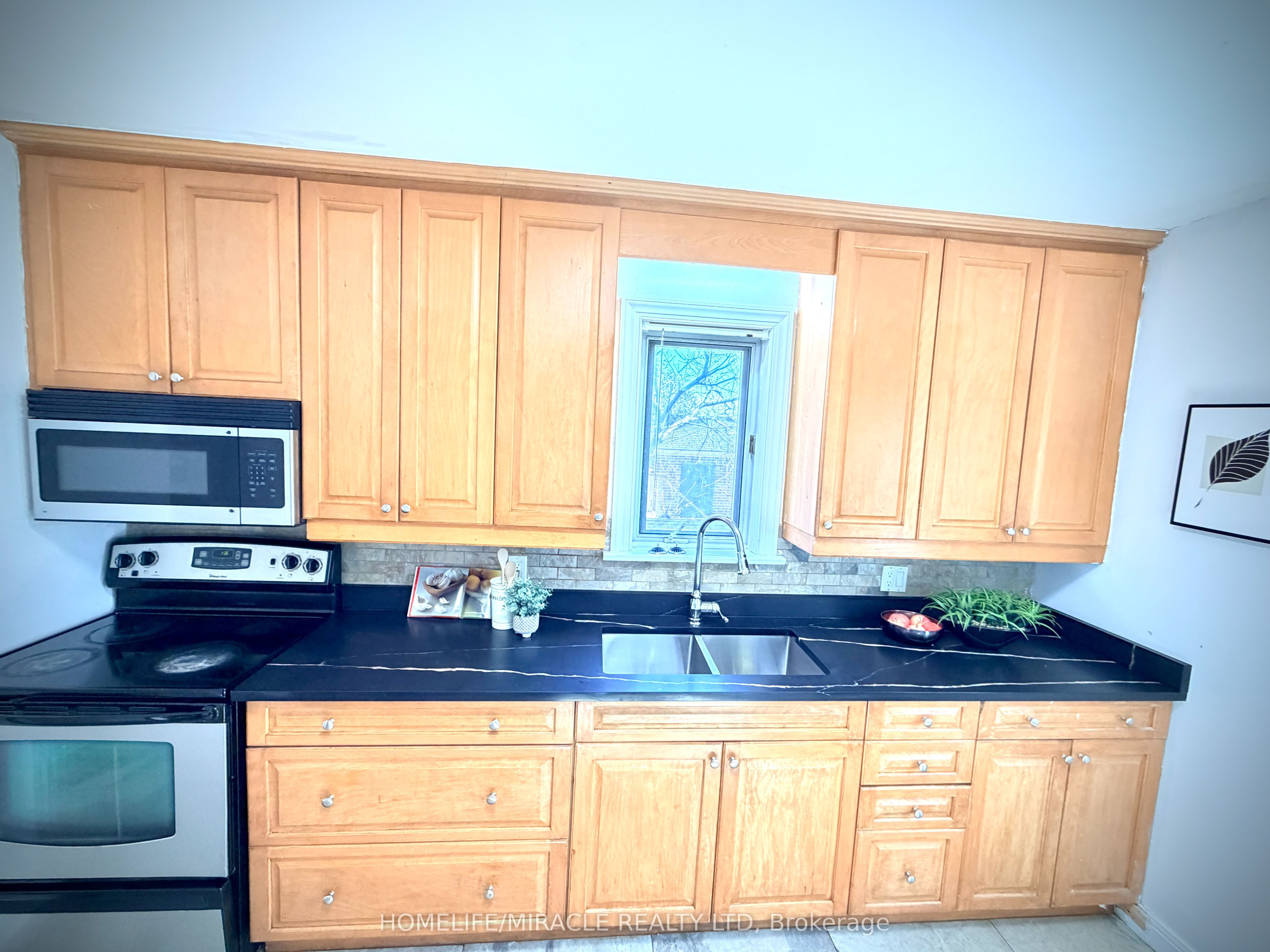 12 Roselm Road, Toronto, ON, M1R 3Y6 photo 5