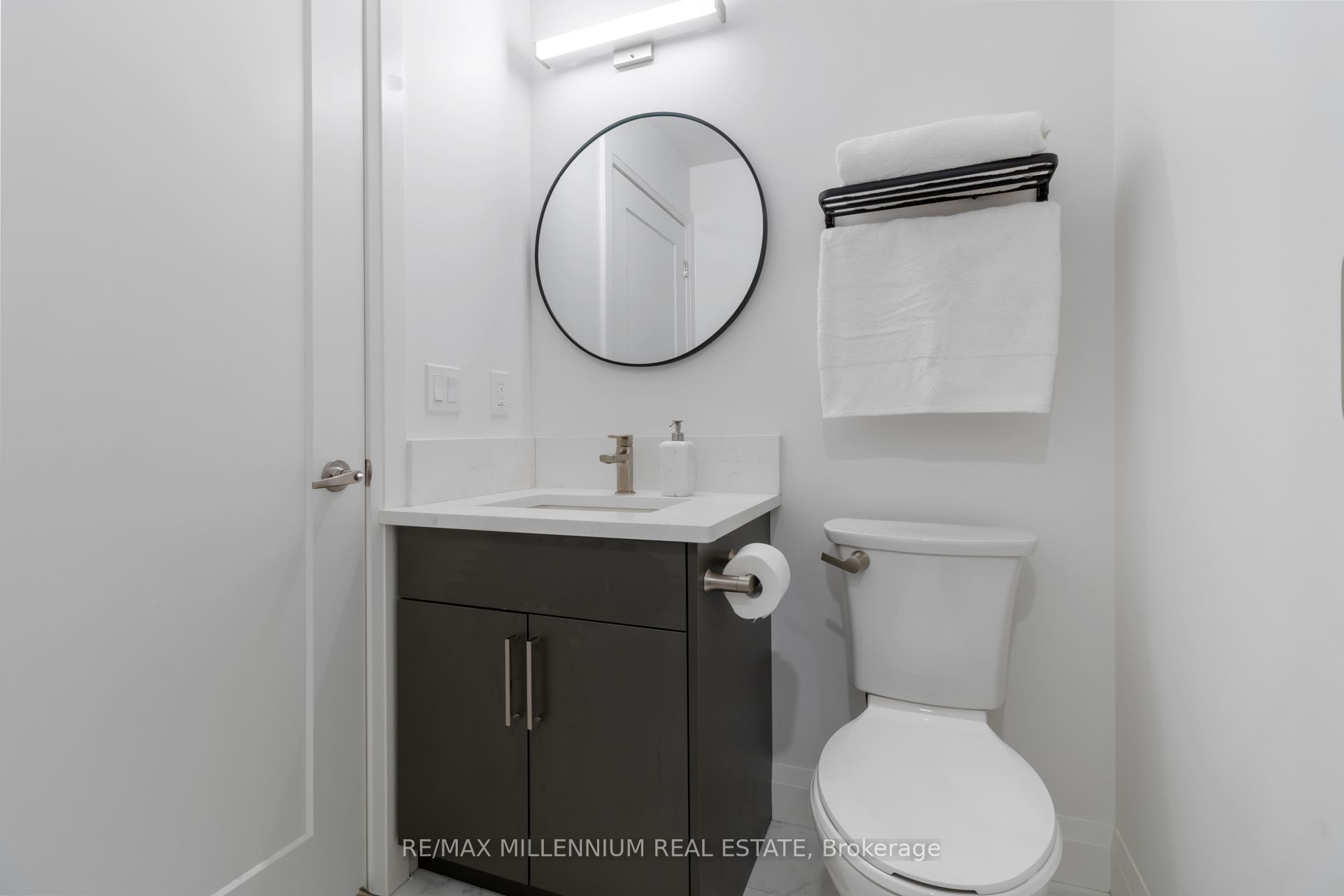 1302-500 Brock Avenue, Burlington, ON, L7S 0A5 photo 4