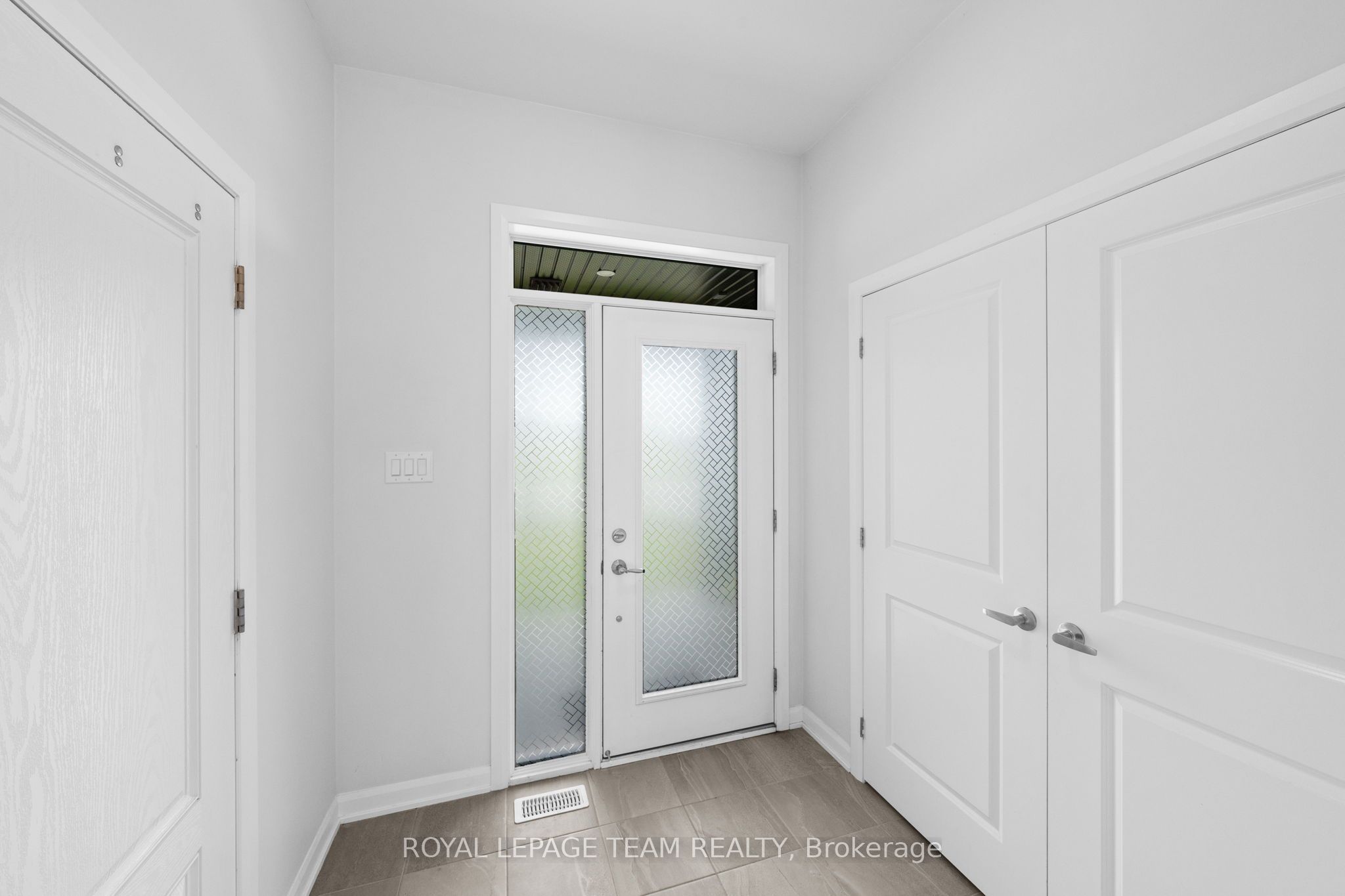 Additional image 5 of 45 Finglas Court N, Ottawa, ON, K2J 6Y6