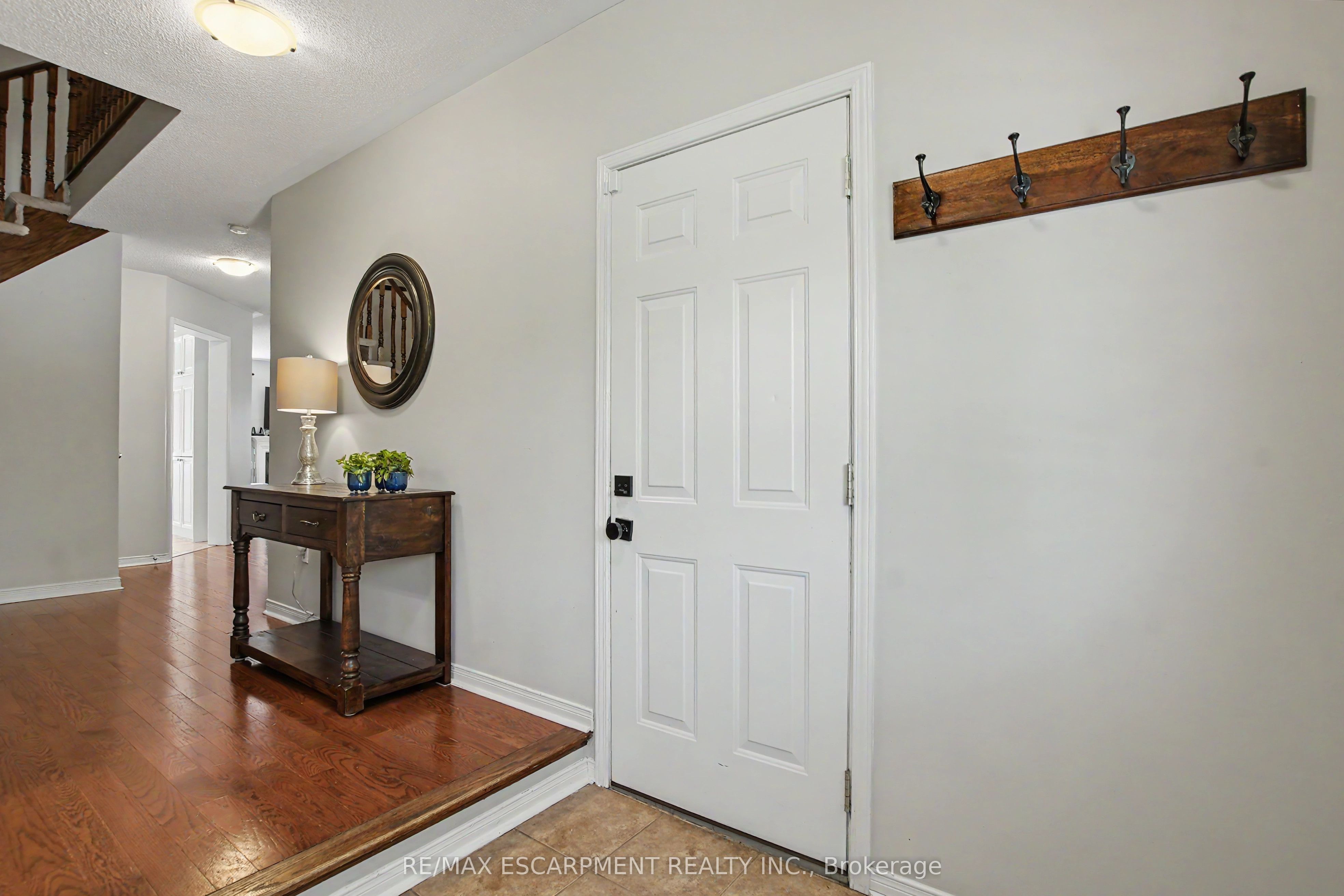 Additional image 2 of 5372 Cachet Crescent, Burlington, ON, L7L 7N6