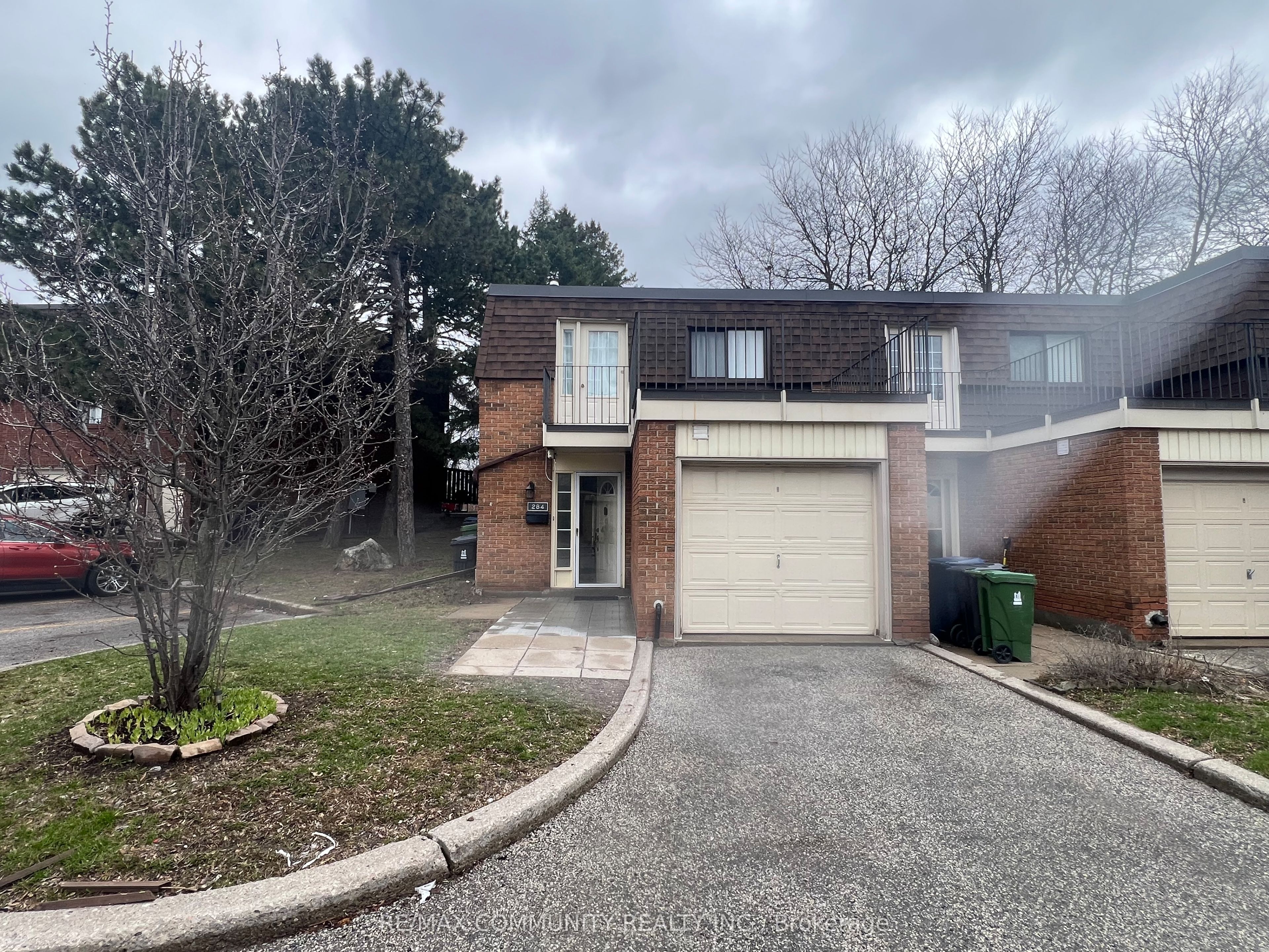 284 Sprucewood Court, Toronto, ON, M1W 1P8