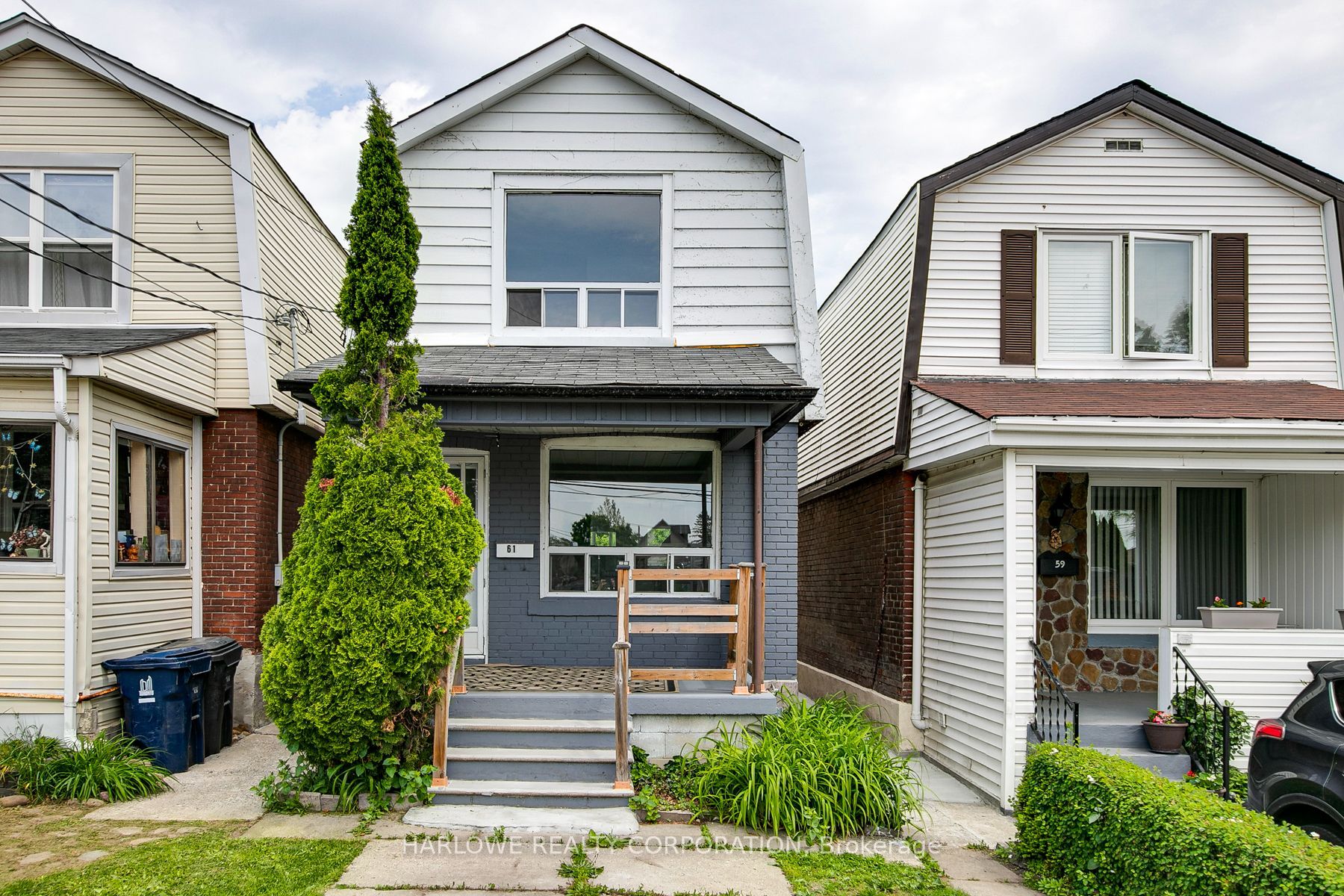 61 Castleton Avenue, Toronto, ON, M6N 3Z7