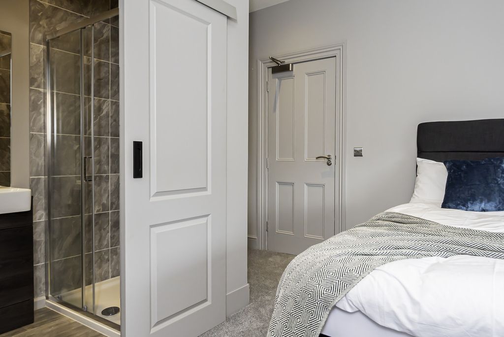 Additional image 24 of 9 bed semi-detached house for saleHoward Street, Reading RG1