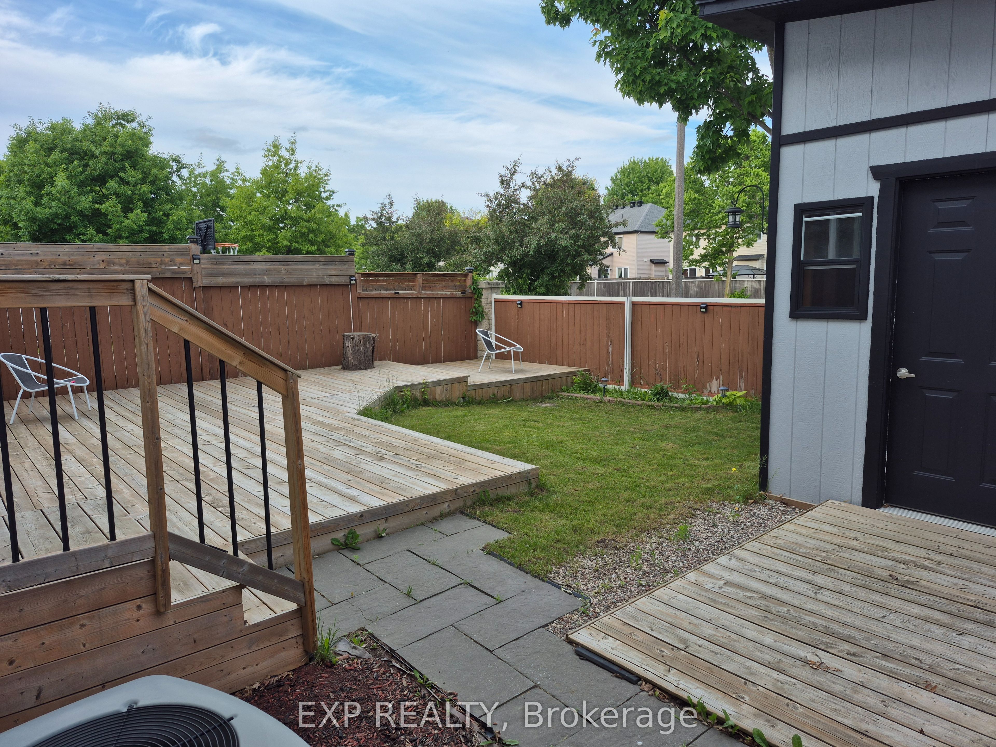 Additional image 2 of 192 Windhurst Drive, Ottawa, ON, K2G 6J4