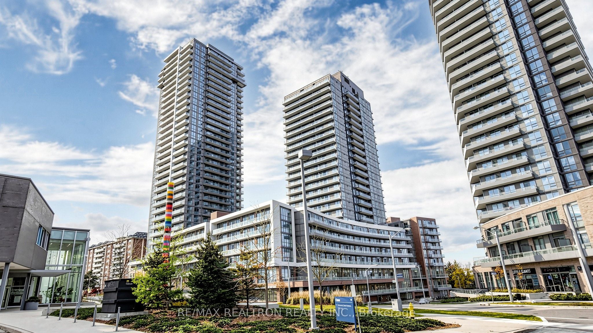 201-38 Forest Manor Road, Toronto, ON, M2J 1M1