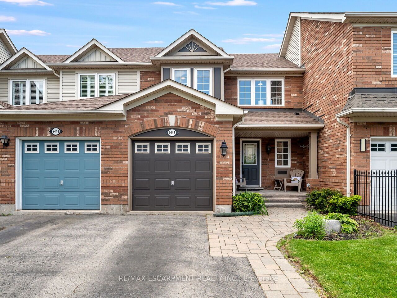 2448 Wooden Hill Circle, Oakville, ON, L6M 4E3