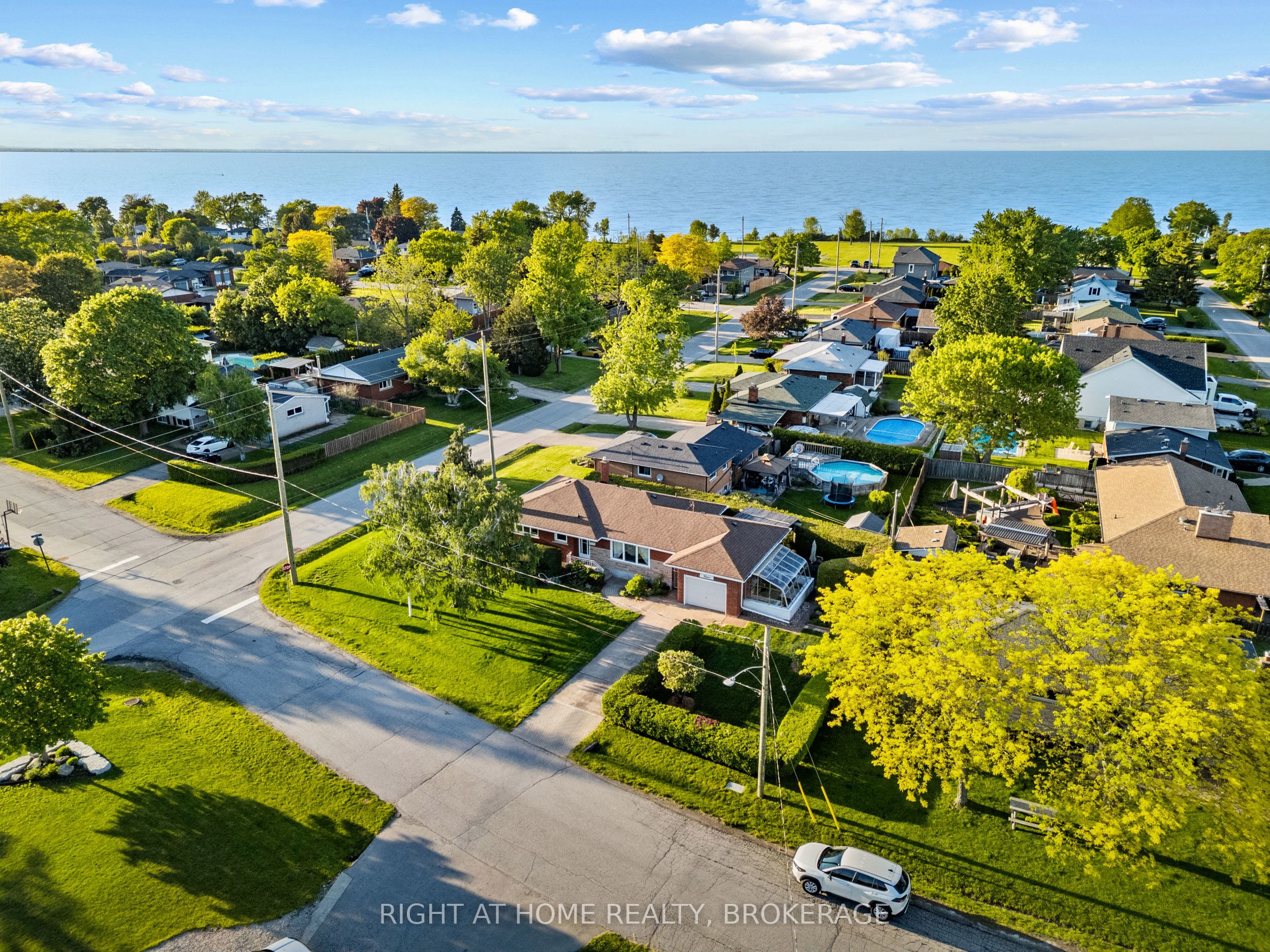 12 Lorne Avenue, Grimsby, ON, L3M 2H5 photo 3