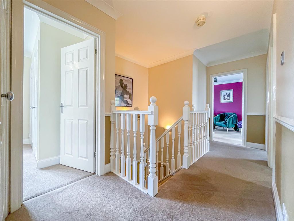 Additional image 19 of 5 bed detached house for saleAshingdon Heights, Rochford SS4