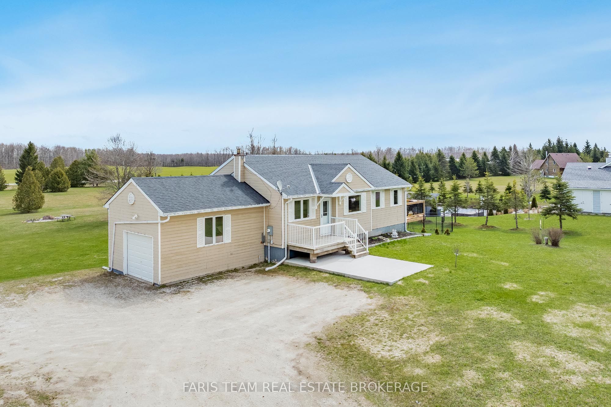 157 Brewster Lake Road, Grey Highlands, ON, N0C 1M0