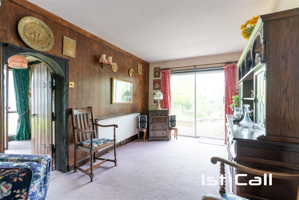 Additional image 6 of 2 bed detached bungalow for saleThe Chase, Rochford SS4