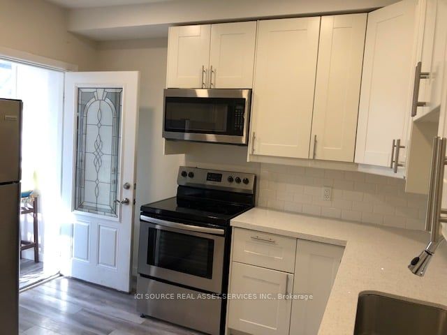 Additional image 3 of Main Fl-16 Eastbourne Avenue, Hamilton, ON, L8M 2M7