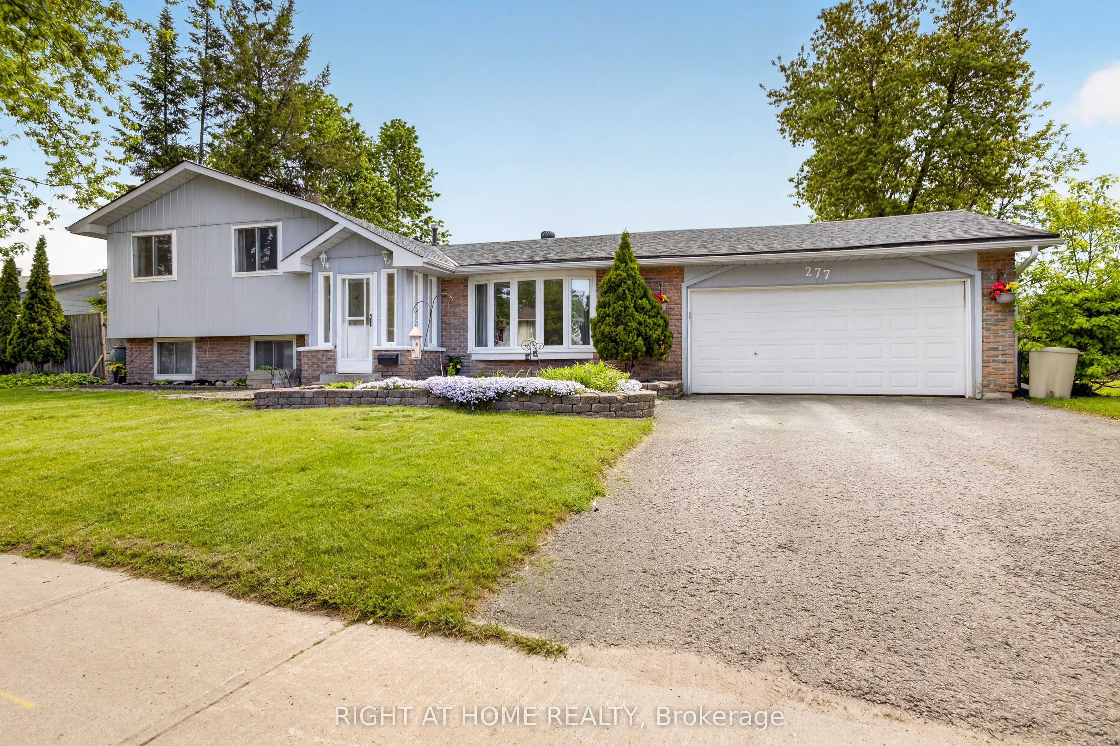 277 Pine Drive, Barrie, ON, L4N 4J1