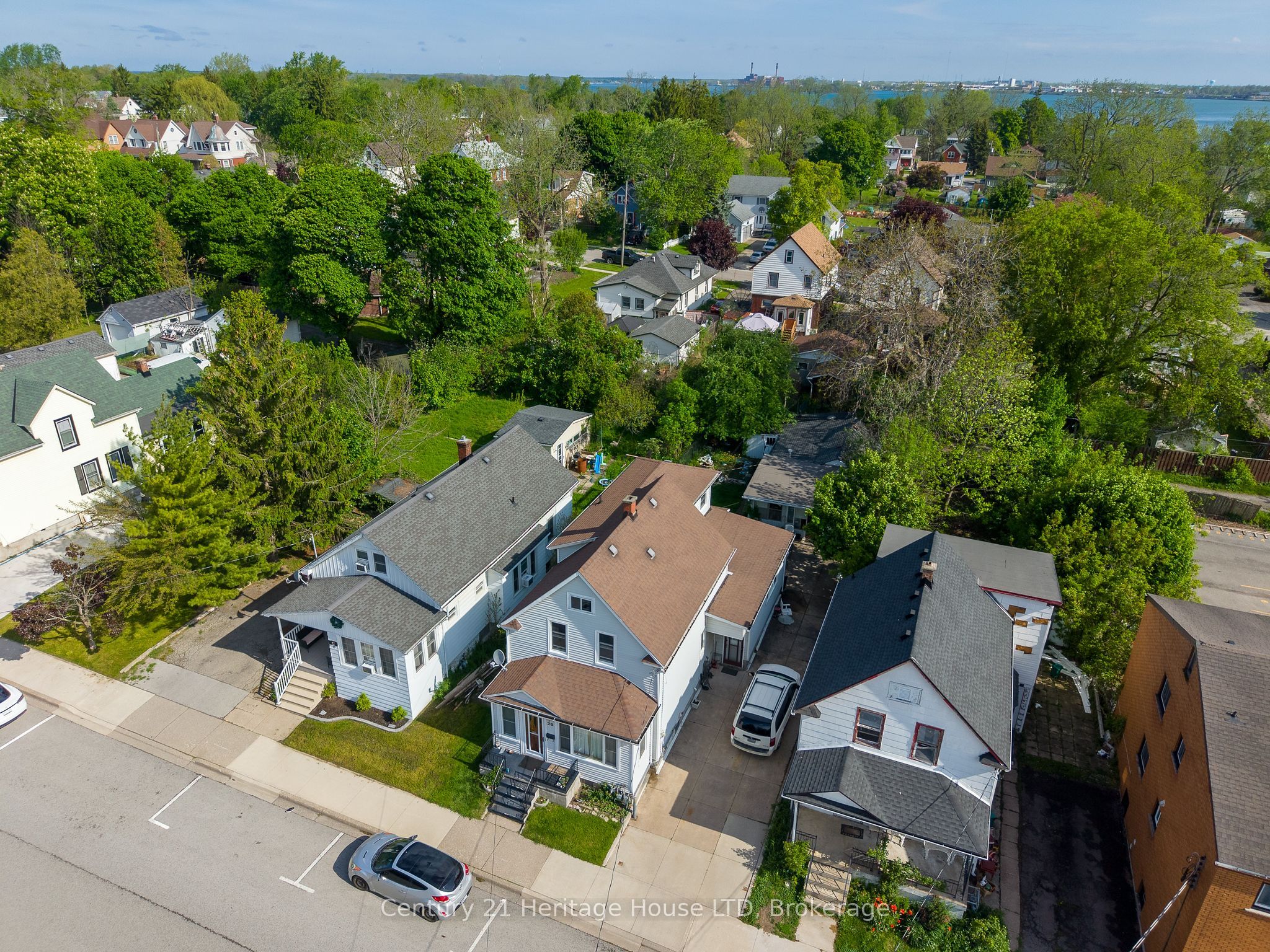20 Dufferin Street, Fort Erie, ON, L2A 2T5 photo 3