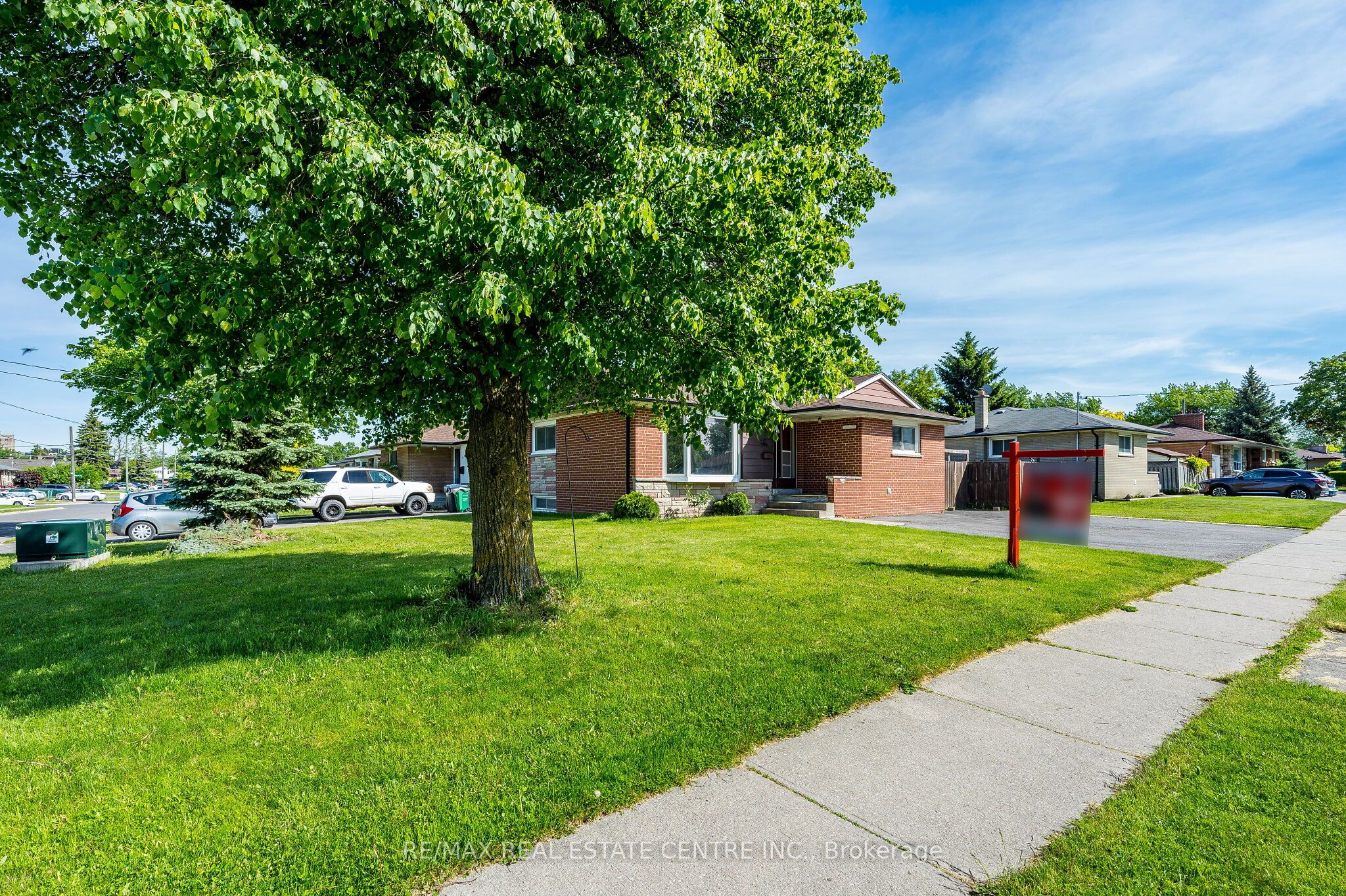Additional image 4 of 2 Milner Road, Brampton, ON, L6W 3A5