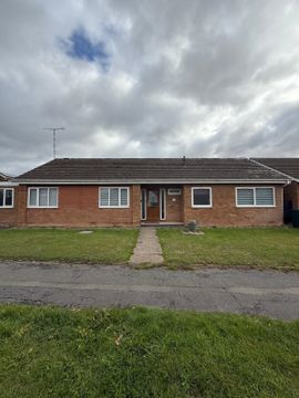 143 Room 7, De Montfort Way, Coventry CV4, Room to rent