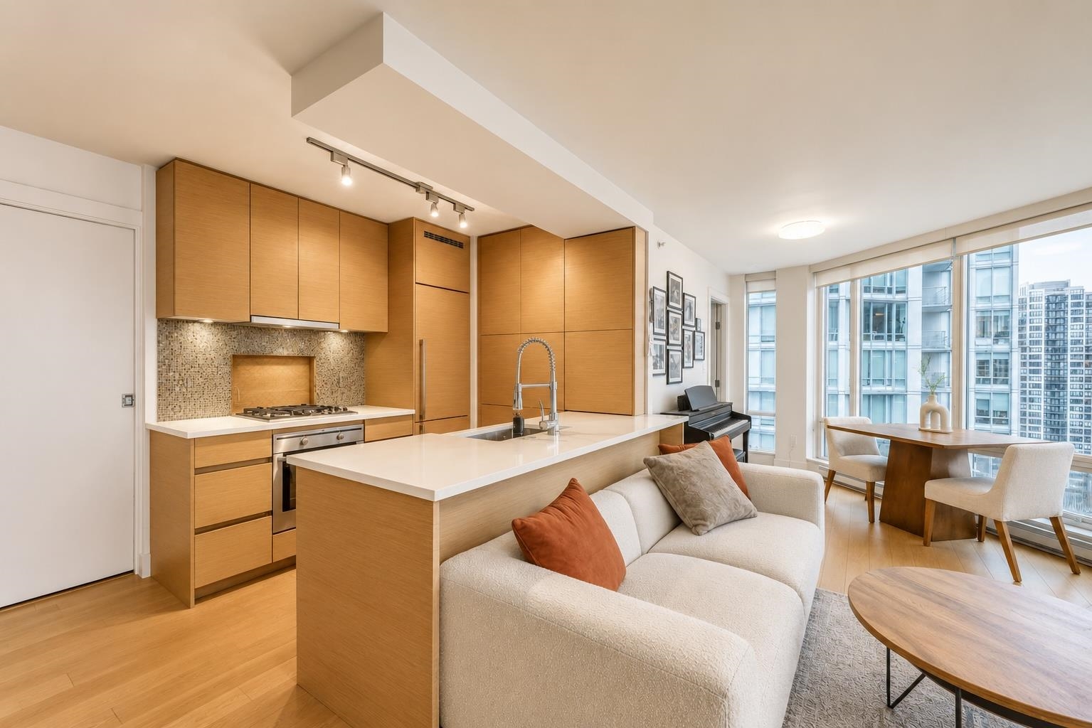 Additional image 4 of 1901-565 Smithe Street, Vancouver, BC, V6B 0E4